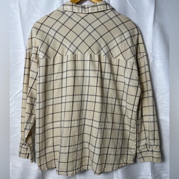 H&M Divided Plaid Button Down Shirt Size XS - Picture 2 of 4